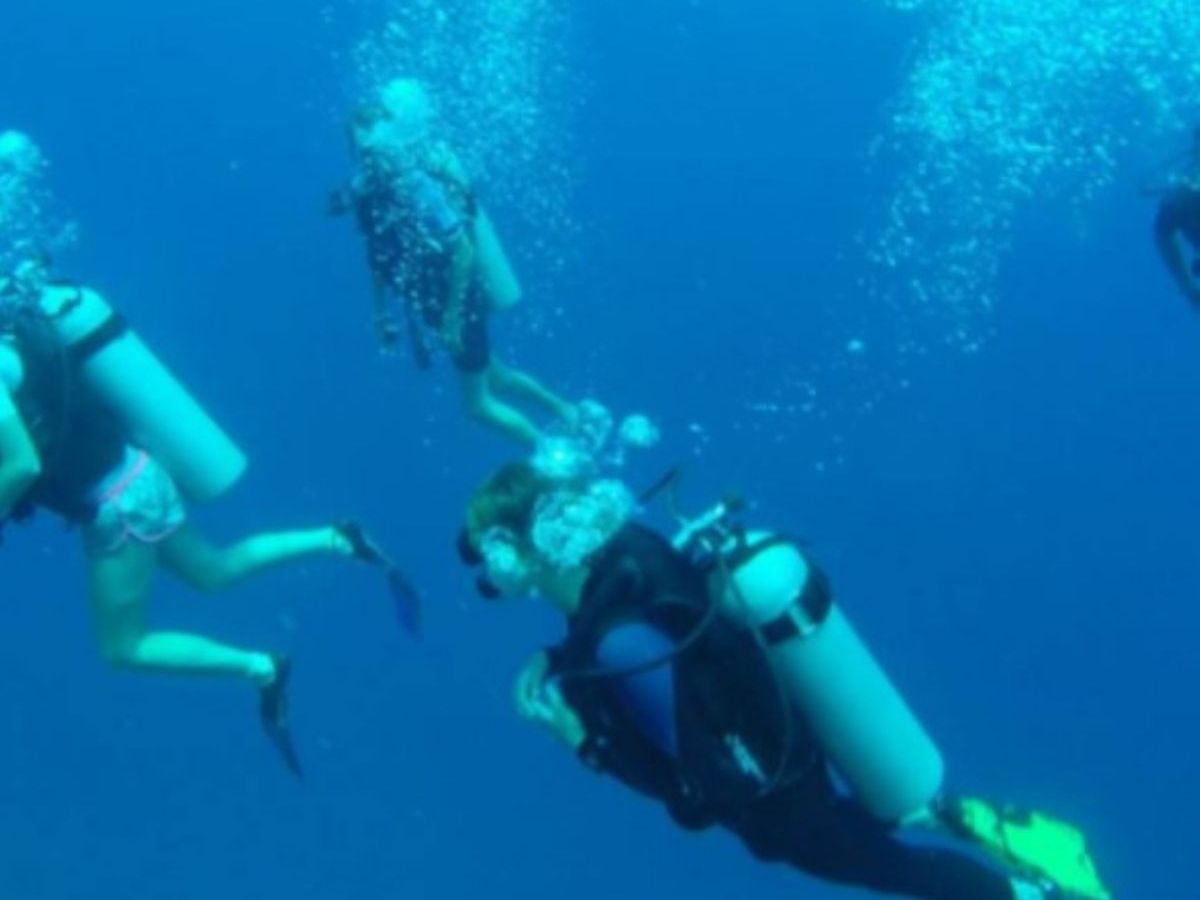 SCUBA DIVING IN&nbsp;HONDURAS